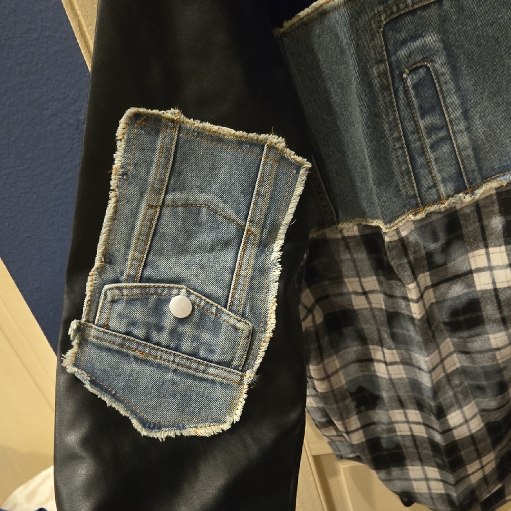 Plaid and Denim Patchwork Shirt Jacket - Picture 4 of 9